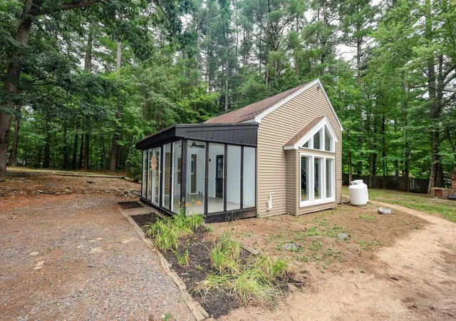 Photo 1 of Single family home for sale at 112 Gilson Rd, Nashua, NH 03062 | MLS# 5100239 | Listing updated on 2026-09-03
