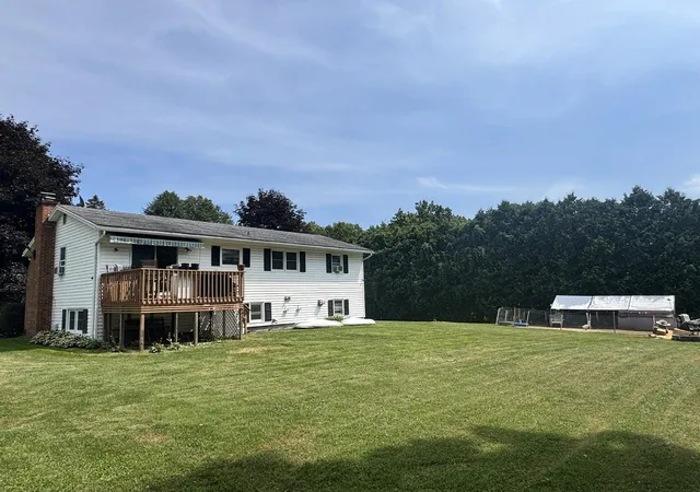 Photo 2 of Single family home for sale at 410 Hullcrest Rd, Shelburne, VT 05482 | MLS# 5100252 | Listing updated on 2026-09-18
