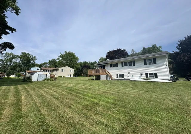 Photo 3 of Single family home for sale at 410 Hullcrest Rd, Shelburne, VT 05482 | MLS# 5100252 | Listing updated on 2026-09-18