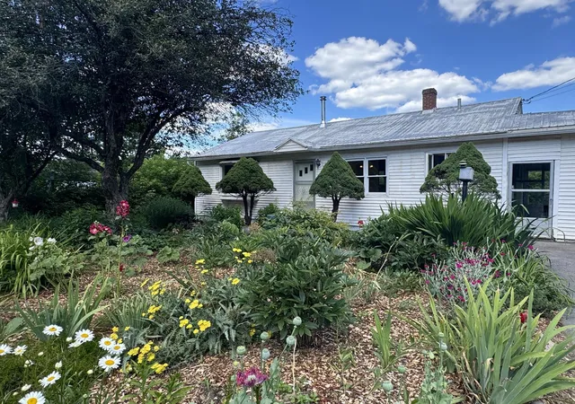 Photo 3 of Single family home for sale at 663 Elm St, Montpelier, VT 05602 | MLS# 5100256 | Listing updated on 2026-09-24