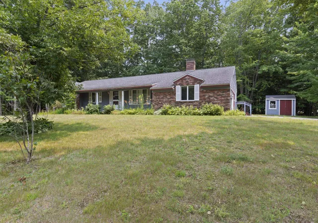 Photo 1 of Single family home for sale at 16 Watson Dr, Rochester, NH 03867 | MLS# 5100262 | Listing updated on 2026-09-08