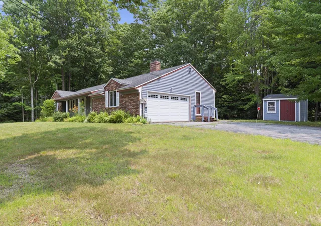 Photo 2 of Single family home for sale at 16 Watson Dr, Rochester, NH 03867 | MLS# 5100262 | Listing updated on 2026-09-08