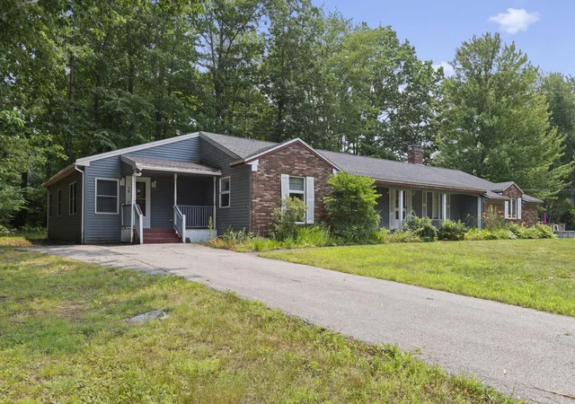 Photo 4 of Single family home for sale at 16 Watson Dr, Rochester, NH 03867 | MLS# 5100262 | Listing updated on 2026-09-08