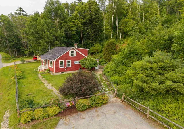 2nd image of 469 Whitefield Rd, Dalton, NH 03598 | MLS# 5100268