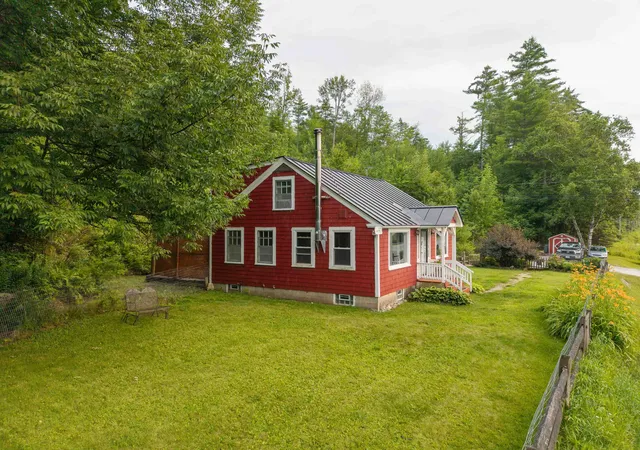 Photo 3 of Single family home for sale at 469 Whitefield Rd, Dalton, NH 03598 | MLS# 5100268 | Listing updated on 2026-09-08