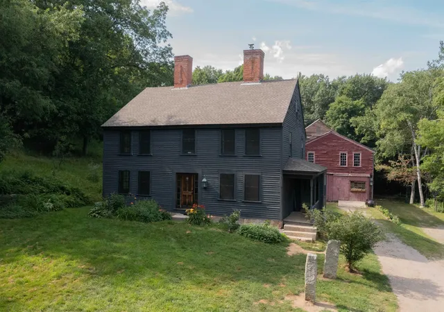 Photo 2 of Single family home for sale at 301 Tiffany Hl Rd, Weare, NH 03281 | MLS# 5100275 | Listing updated on 2026-10-25