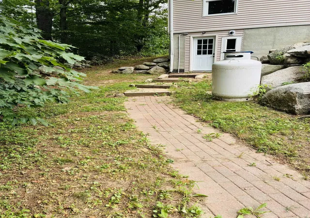 Photo 4 of Single family home for sale at 14 Butternut Ln, Center Tuftonboro, NH 03816 | MLS# 5100292 | Listing updated on 2026-09-01