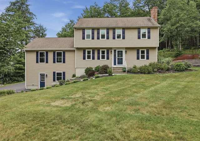 1st image of 17 Windsor Blvd, Londonderry, NH 03053 | MLS# 5100294