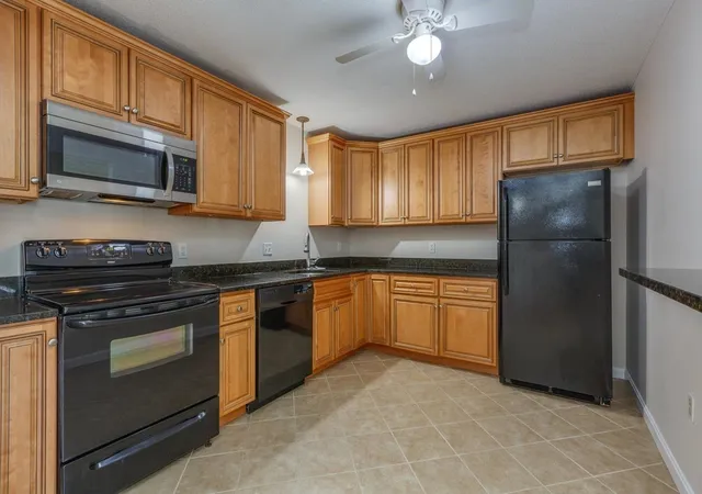 Photo 3 of Condo for sale at 3 Autumn Leaf Dr #10, Nashua, NH 03060 | MLS# 5100302 | Listing updated on 2026-09-23
