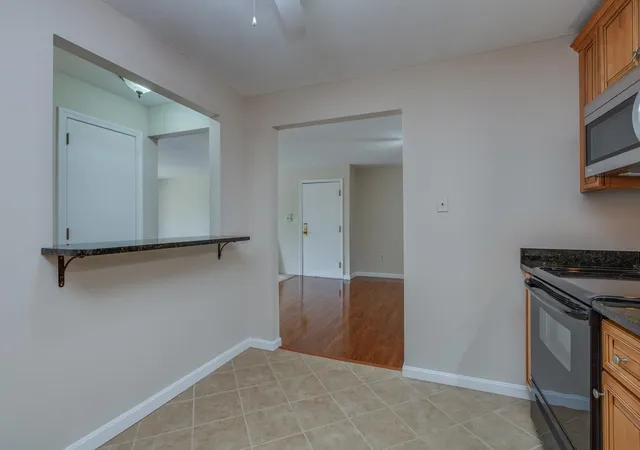 Photo 4 of Sale Pending at 3 Autumn Leaf Dr #10, Nashua, NH 03060 | MLS# 5100302 | Listing updated on 2026-10-07