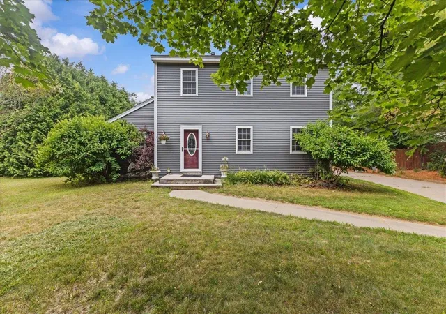 Photo 1 of Sale Pending at 20 Suffolk Ln, Essex Junction, VT 05452 | MLS# 5100305 | Listing updated on 2026-07-28