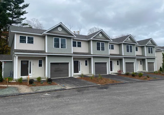 Photo 1 of Townhouse for sale at 3a Dearborn Cir, Goffstown, NH 03045 | MLS# 5100312 | Listing updated on 2026-09-14