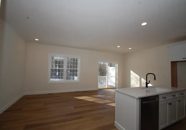 Photo 4 of Townhouse for sale at 3A Dearborn Cir, Goffstown, NH 03045 | MLS# 5100312 | Listing updated on 2026-09-14