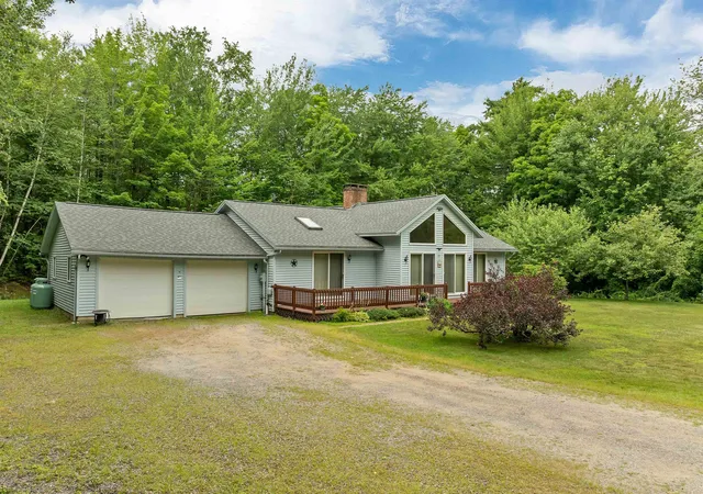 Photo 2 of Single family home for sale at 23 Cross Ln, Gilford, NH 03249 | MLS# 5100341 | Listing updated on 2026-09-13