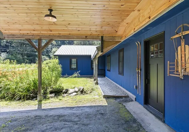 Photo 3 of Single family home for sale at 2878 Waterbury Rd, Stowe, VT 05672 | MLS# 5100347 | Listing updated on 2026-07-18