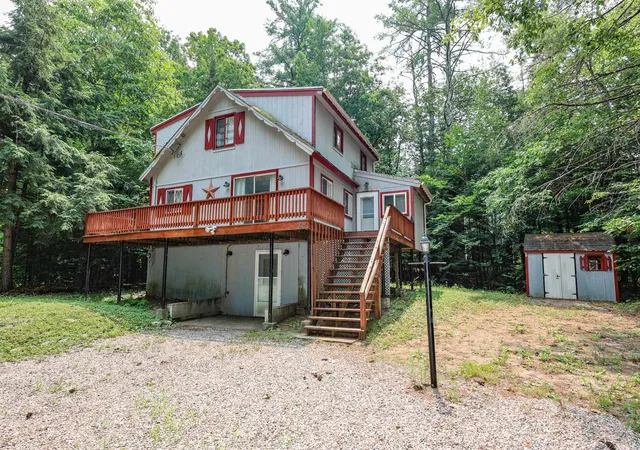 Photo 1 of Single family home for sale at 24 Shangri La Dr, Moultonborough, NH 03254 | MLS# 5100357 | Listing updated on 2026-09-06