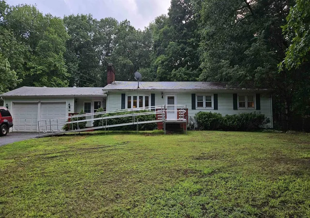 2nd image of 89 Sweet Hill Rd, Plaistow, NH 03865 | MLS# 5100360