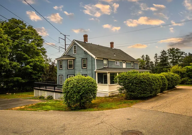 Photo 3 of Townhouse for sale at 184b Echo Ave #B, Portsmouth, NH 03801 | MLS# 5100362 | Listing updated on 2026-09-27
