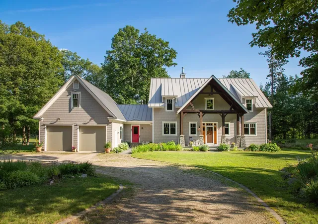 Photo 3 of Single family home for sale at 275 East St, Wallingford, VT 05773 | MLS# 5100375 | Listing updated on 2026-09-18