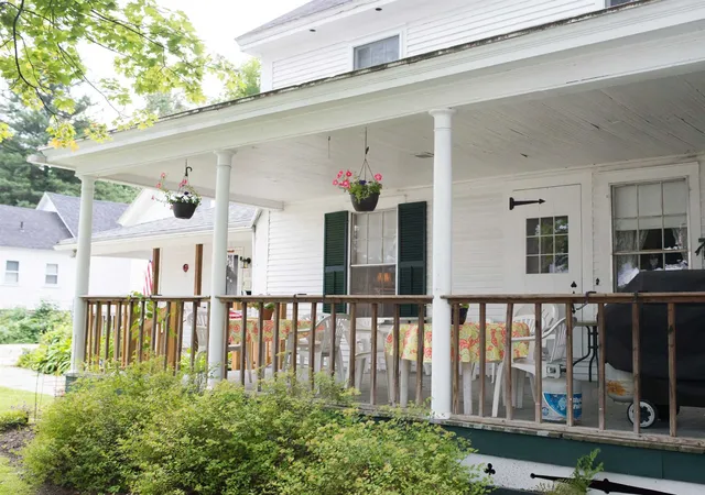 Photo 2 of Single family home for sale at 26 Union St, Waterbury, VT 05676 | MLS# 5100411 | Listing updated on 2026-07-17