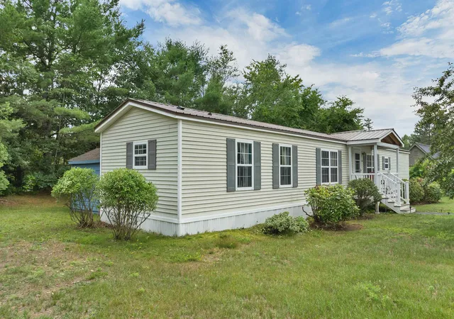 1st image of 15 Carpenter Park Rd, Plymouth, NH 03264 | MLS# 5100426