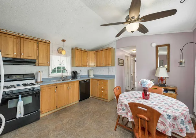 5th image of 15 Carpenter Park Rd, Plymouth, NH 03264 | MLS# 5100426