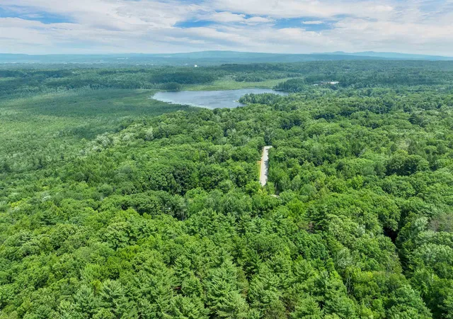 53rd image of 8 West Gate Dr, Bow, NH 03304 | MLS# 5100436
