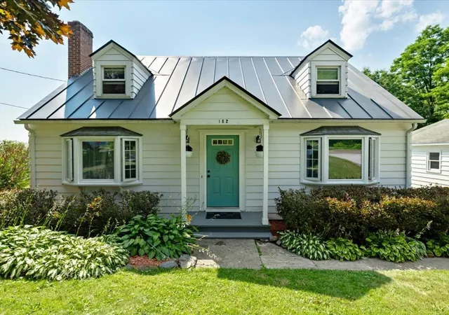 Photo 1 of Single family home for sale at 182 High St, Saint Albans, VT 05478 | MLS# 5100458 | Listing updated on 2026-09-15