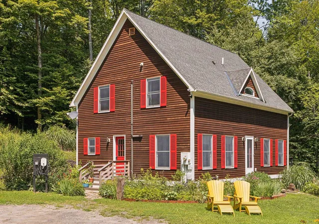 Single family home for sale at 167 Limey Ln, North Pomfret, VT 05053 | MLS# 5100482