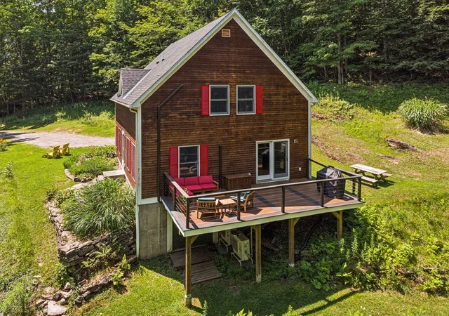 Photo 3 of Single family home for sale at 167 Limey Ln, North Pomfret, VT 05053 | MLS# 5100482 | Listing updated on 2026-09-05