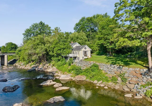 Single family home for sale at 16 Church St, Woodstock, VT 05091 | MLS# 5100512