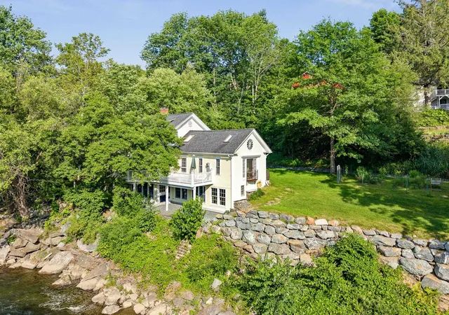 Photo 4 of Single family home for sale at 16 Church St, Woodstock, VT 05091 | MLS# 5100512 | Listing updated on 2026-08-31