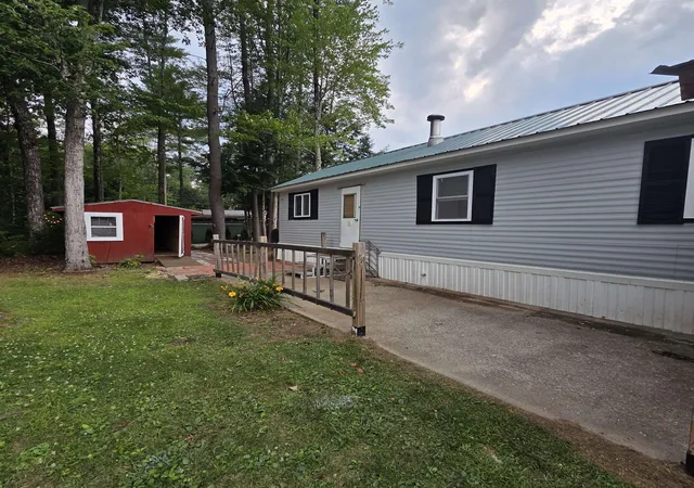 Photo 3 of Manufactured home for sale at 26 Blue Jay Ct, Keene, NH 03431 | MLS# 5100541 | Listing updated on 2026-09-20