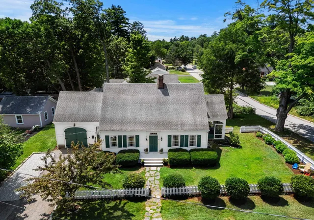 Photo 3 of Sale Pending at 16 Brookline St, Nashua, NH 03064 | MLS# 5100545 | Listing updated on 2026-07-28