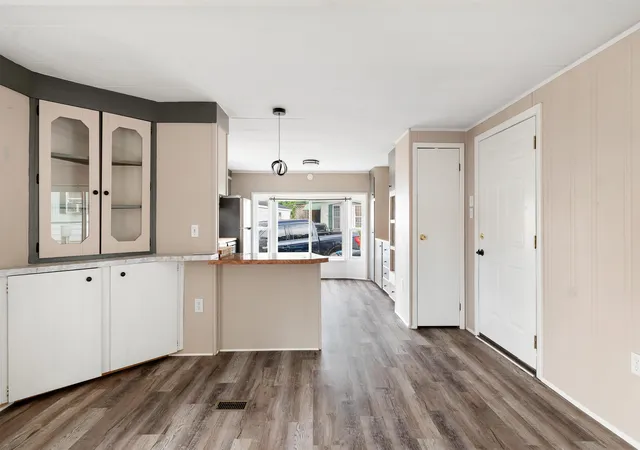 Photo 3 of Manufactured home for sale at 101 6Th St, Colchester, VT 05446 | MLS# 5100547 | Listing updated on 2026-09-19