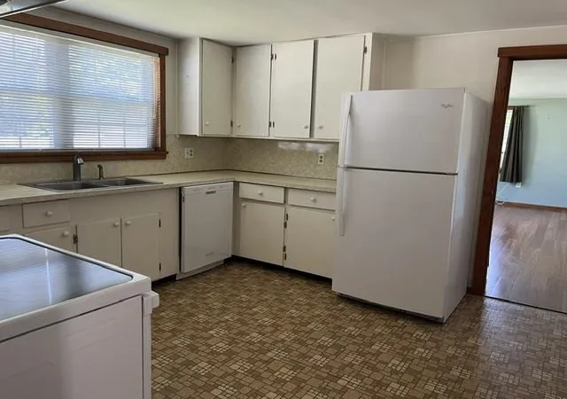 Photo 3 of Single family home for sale at 98 Greenleaf St, Brattleboro, VT 05301 | MLS# 5100548 | Listing updated on 2026-07-23