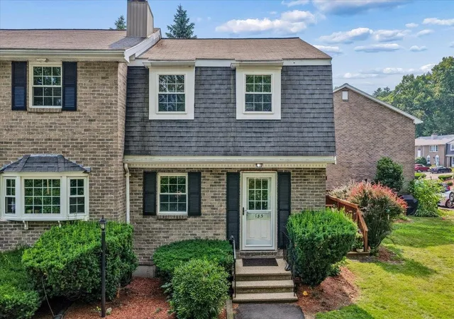 Photo 1 of Townhouse for sale at 133 Fieldstone Dr, Londonderry, NH 03053 | MLS# 5100549 | Listing updated on 2026-07-23