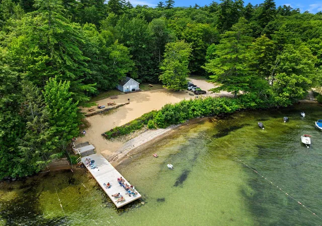 4th image of 235 Chestnut Dr, Gilford, NH 03249 | MLS# 5100552