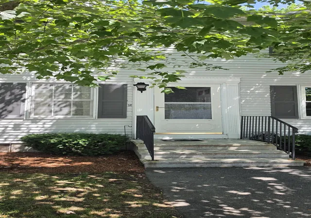 2nd image of 2 Wyndmere Dr, Londonderry, NH 03053 | MLS# 5100555