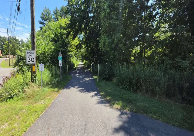 32nd image of 2 Wyndmere Dr, Londonderry, NH 03053 | MLS# 5100555