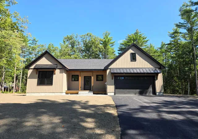 1st image of 10 Winchester Ln, Melvin Village, NH 03850 | MLS# 5100567