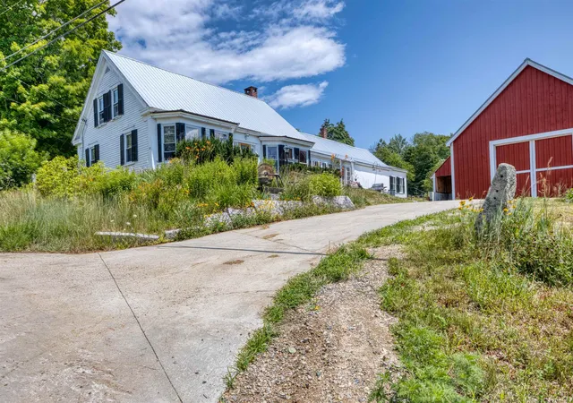 Photo 1 of Single family home for sale at 681 Province Lake Rd, Effingham, NH 03882 | MLS# 5100576 | Listing updated on 2026-08-24