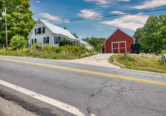 Photo 2 of Single family home for sale at 681 Province Lake Rd, Effingham, NH 03882 | MLS# 5100576 | Listing updated on 2026-08-24
