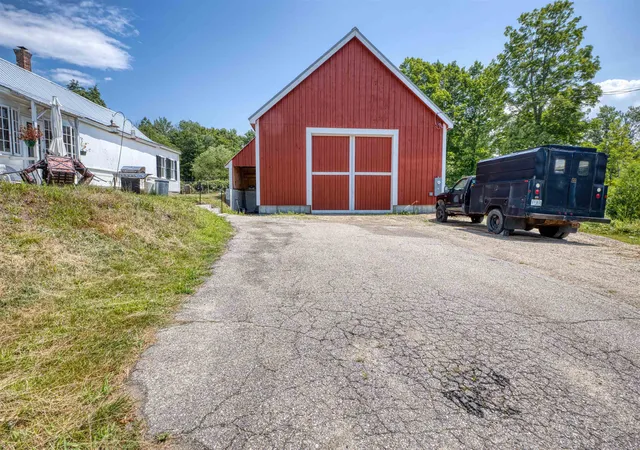 Photo 3 of Single family home for sale at 681 Province Lake Rd, Effingham, NH 03882 | MLS# 5100576 | Listing updated on 2026-08-24