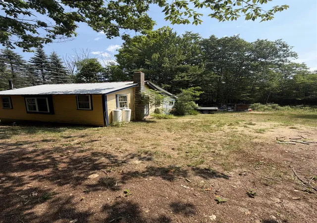 Photo 2 of Single family home for sale at 190 Whittier Rd, Tamworth, NH 03890 | MLS# 5100581 | Listing updated on 2026-09-08
