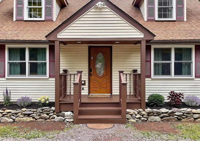 Photo 2 of Single family home for sale at 1649 E Manchester Rd, Manchester Center, VT 05255 | MLS# 5100596 | Listing updated on 2026-07-31