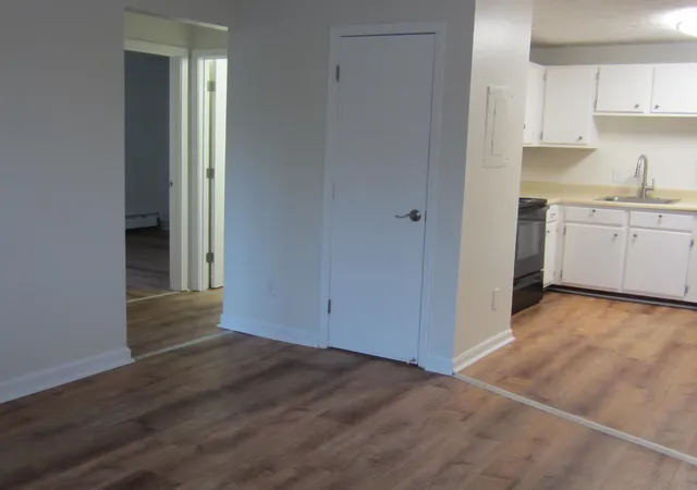 Photo 4 of Condo for sale at 75 Log St #3-H, Manchester, NH 03102 | MLS# 5100619 | Listing updated on 2026-09-03