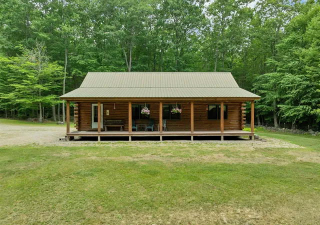 2nd image of 15 Neal Hill Rd, Center Tuftonboro, NH 03816 | MLS# 5100625