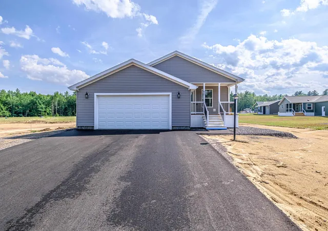 2nd image of 60 Diamondback Dr, Rochester, NH 03868 | MLS# 5100629
