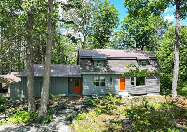 Single family home for sale at 66 Upper Oak Hill Rd, Newfane, VT 05345 | MLS# 5100634